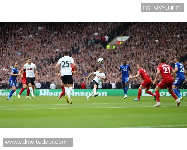 易胖体质足球明星的饮食与训练揭秘如何在赛场上保持最佳状态